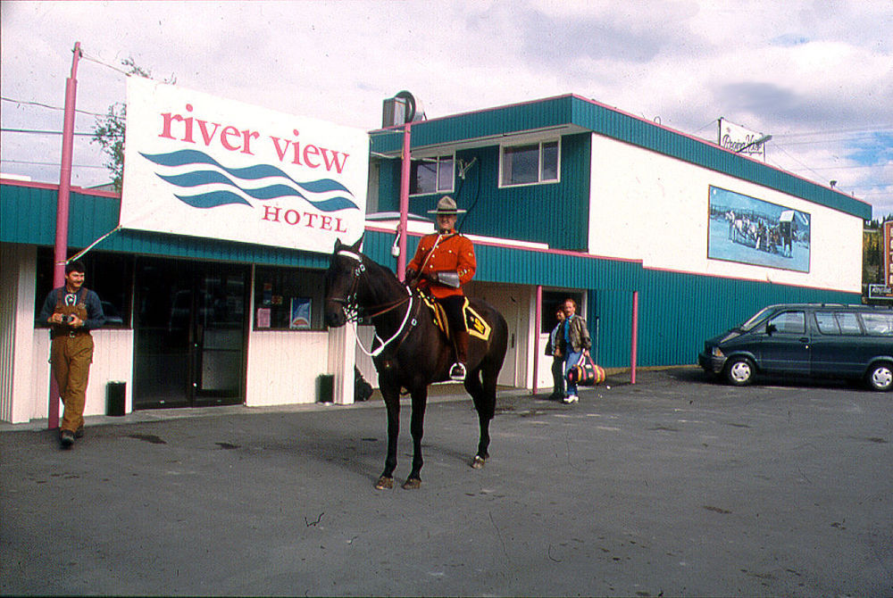 Canadas Best Value Inn- Riverview Hotel Whitehorse Exterior foto